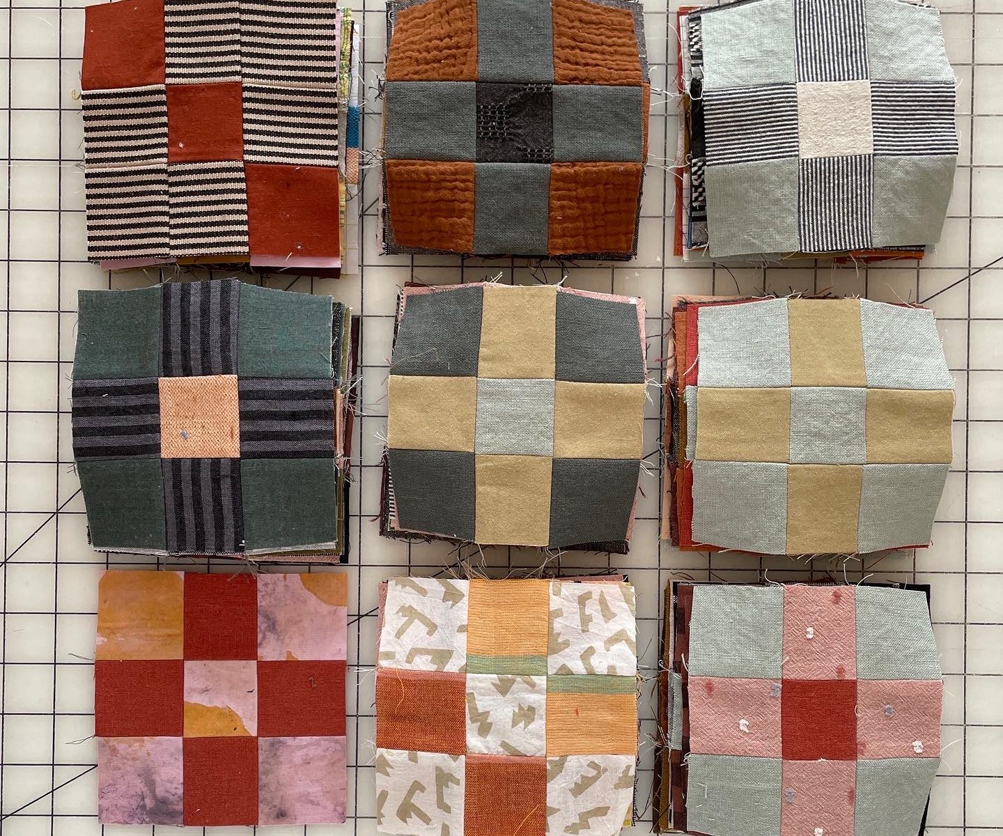 Vintage Fabric Scraps Lot-Slow Stitching Floral Cutter Fabric Lot-Quilt Fabric Remnants Bundle